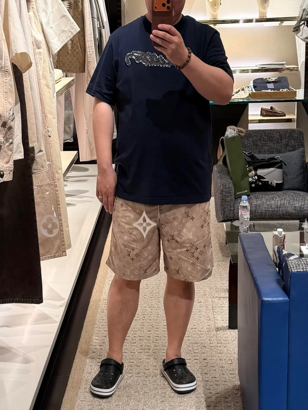 Louis Vuitton/ Khaki